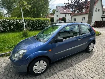 Gebraucht Ford Fiesta 60 PS (44 kW) 2005 Blau Kleinwagen