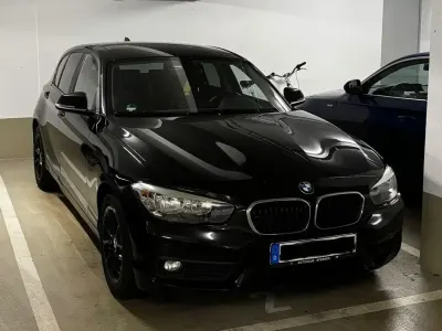 Gebraucht BMW 118 Advantage 136 PS (100 kW) 2017 Schwarz Limousine