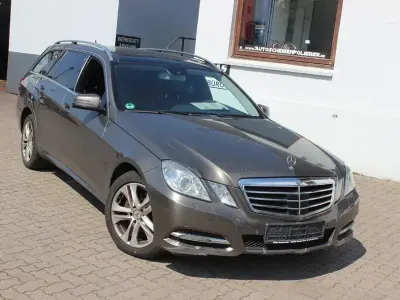Gebraucht Mercedes E350 Avantgarde 265 PS (194 kW) 2010 Grau Kombi