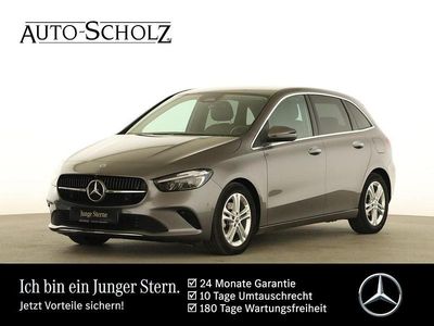 Grau Gebraucht 2024 Mercedes B200 Progressive Van / Kleinbus | 28.798 € (Guter Preis)