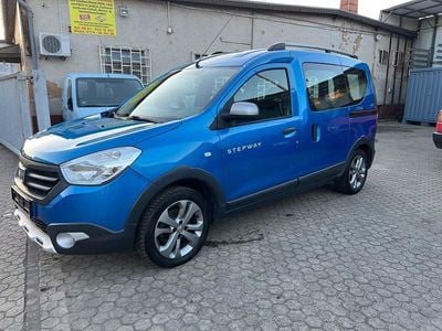 Usata Dacia Dokker Stepway 116 CV (85 kW) 2016 Blu Monovolume