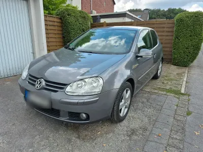 Gebraucht VW Golf V 105 PS (77 kW) 2008 Grau Kleinwagen