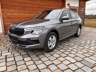 Neu Skoda Kamiq 116 PS (85 kW) 2026 Graphitegrau metallic SUV