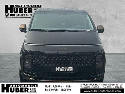 Schwarz metallic Neu 2025 Hyundai Staria Signature Van / Kleinbus | 54.890 €