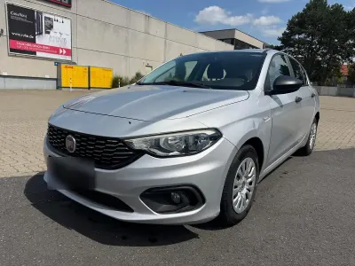 Gebraucht Fiat Tipo 95 PS (69 kW) 2016 Silber Limousine