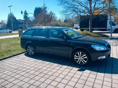 Gebraucht Skoda Octavia 140 PS (102 kW) 2013 Kombi