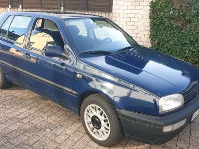 Brugt VW Golf III 75 HK (55 kW) 1993 Blå Hatchback