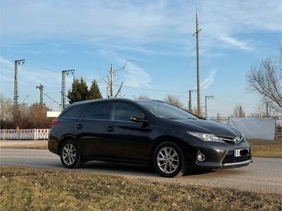 Toyota Auris Touring Sports