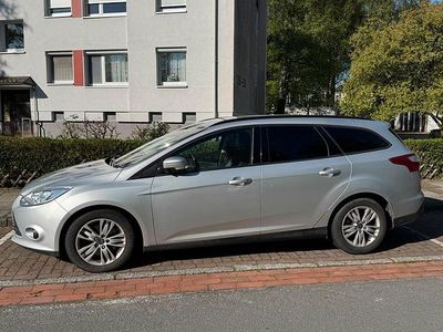 Używany Ford Focus 116 KM (85 kW) 2011 Szary Kombi