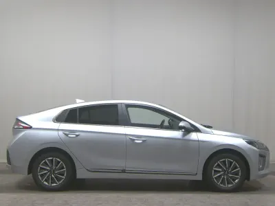 Gebraucht Hyundai Ioniq Style 100 kW (136 PS) 2022 Silber Kleinwagen
