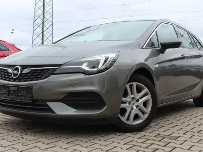 Gebraucht Opel Astra 122 PS (89 kW) 2020 Grau Limousine