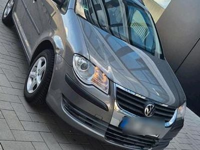 Gebraucht VW Touran 140 PS (102 kW) 2008 Braun Van / Kleinbus