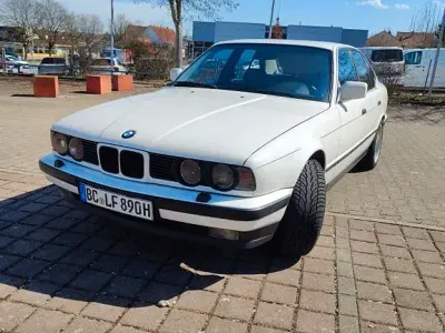 Gebraucht BMW 525 170 PS (125 kW) 1989 Weiß Limousine