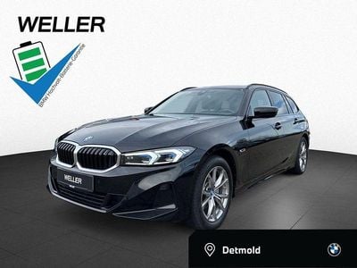 Schwarz (schwarz) Gebraucht 2022 BMW 330e Comfort Edition Kombi | 32.150 € (Superpreis)