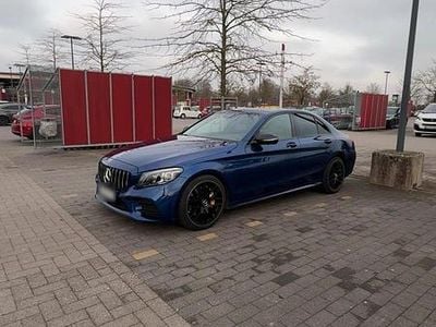 Usata Mercedes C300 AMG 249 CV (183 kW) 2019 Blu Berlina