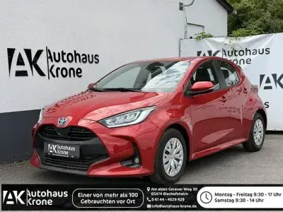 Gebraucht Toyota Yaris 116 PS (85 kW) 2022 Rot Kleinwagen