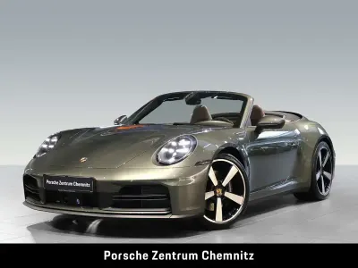 Gebraucht Porsche 911 Carrera Cabriolet 394 PS (289 kW) 2026 Aventuringrün Cabrio