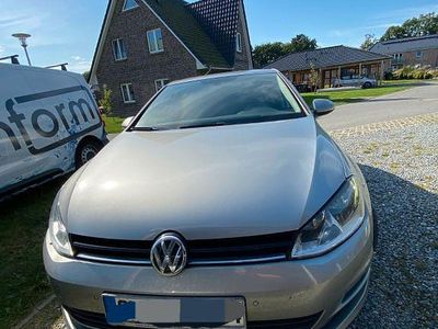 Second-hand VW Golf VII Trendline 110 CP (80 kW) 2017 Gri Berlinǎ