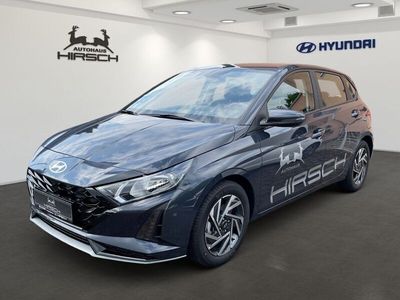 Gebraucht Hyundai i20 Trend 101 PS (74 kW) 2025 Grau Limousine