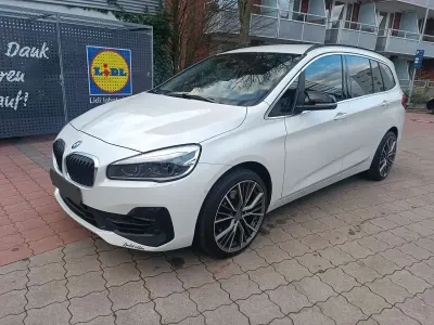 Gebraucht BMW 218 Gran Tourer 150 PS (110 kW) 2019 Weiß Van / Kleinbus