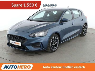 Blau Gebraucht 2019 Ford Focus ST-Line Limousine | 16.580 € (Fairer Preis)