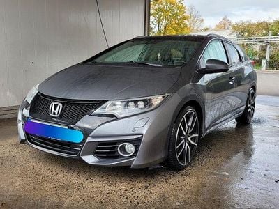 Grau Gebraucht 2015 Honda Civic Lifestyle Kombi | 11.199 € (Teuer)