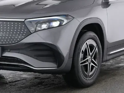 Gebraucht Mercedes EQB250 AMG 139 kW (190 PS) 2025 Metalliclack mountaingrau SUV