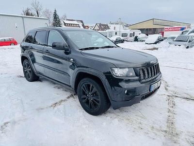Brilliant black crystal pearl Gebraucht 2013 Jeep Grand Cherokee Limited SUV | 5.700 €