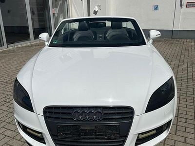 Begagnad Audi TTS S-Line 160 HK (117 kW) 2009 Vit Cab