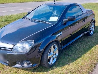 Second-hand Opel Tigra 90 CP (66 kW) 2005 Negru Cabrio