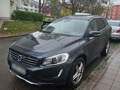 Gebraucht Volvo XC60 Momentum 190 PS (139 kW) 2016 Grau SUV
