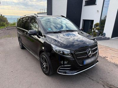 Usata Mercedes V300 AMG 237 CV (174 kW) 2024 Nero Monovolume
