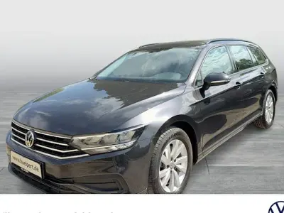 Gebraucht VW Passat Basis 150 PS (110 kW) 2020 Grau Kombi