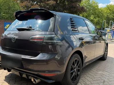 Gebraucht VW Golf VII LOUNGE 125 PS (91 kW) 2015 Grau Kleinwagen