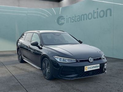 Usata VW Passat R-line 150 CV (110 kW) 2024 Nero Station wagon