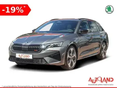 Neu Skoda Octavia RS 265 PS (194 kW) 2026 Grau Kombi