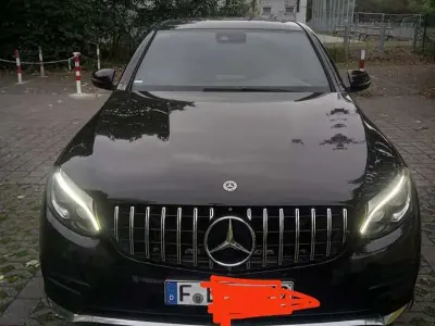 Gebraucht Mercedes GLC220 AMG line 170 PS (125 kW) 2017 Schwarz SUV