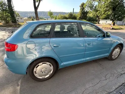 Gebraucht Audi A3 Ambition 105 PS (77 kW) 2010 Blau Kleinwagen