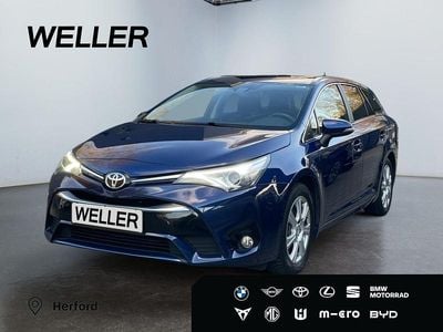 Usata Toyota Avensis Edition-S 143 CV (105 kW) 2017 Blu Station wagon