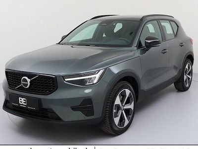 Nuova Volvo XC40 Plus 197 CV (144 kW) 2025 Verde SUV
