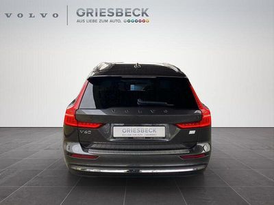 Gebraucht Volvo V60 Ultimate 455 PS (334 kW) 2022 Platinum grey / metallic Kombi