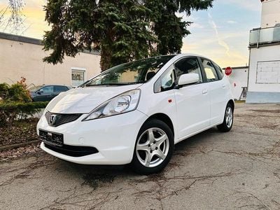 Gebraucht Honda Jazz Trend 90 PS (66 kW) 2010 Weiß Kleinwagen