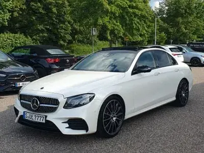 Gebraucht Mercedes E350 AMG line 258 PS (189 kW) 2016 Weiß Limousine