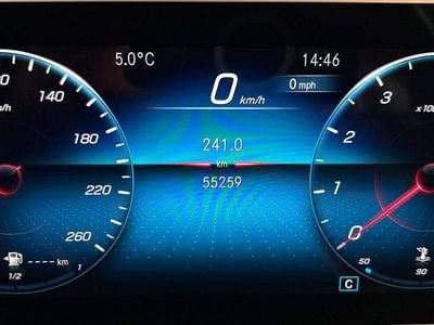 Gebraucht Mercedes CLA200 Shooting Brake AMG 163 PS (119 kW) 2020 Schwarz Kombi