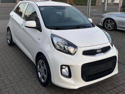 Weiß Gebraucht 2016 Kia Picanto Kleinwagen | 6.400 € (Fairer Preis)