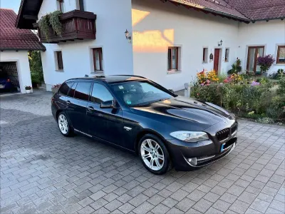 Gebraucht BMW 525 218 PS (160 kW) 2012 Grau Limousine