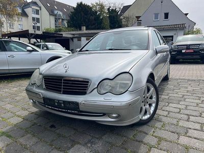 Gebraucht Mercedes C220 Avantgarde 143 PS (105 kW) 2002 Silber Limousine