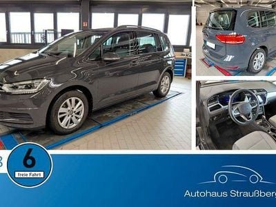 Second-hand VW Touran Comfortline 150 CP (110 kW) 2024 Gri Monovolum