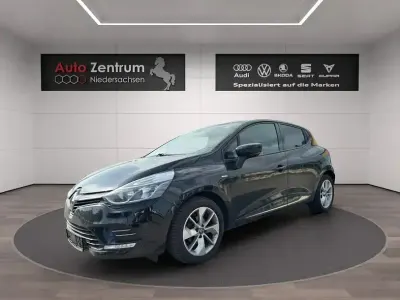 Usata Renault Clio IV LIMITED 118 CV (86 kW) 2017 Nero Utilitaria