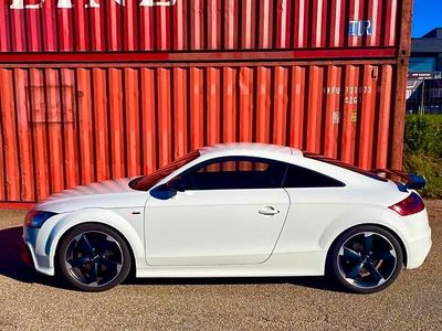 Gebraucht Audi TTS Competition 160 PS (117 kW) 2012 Weiß Coupé